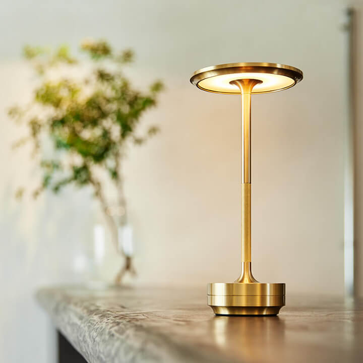 LUMINA™ TABLE LAMP